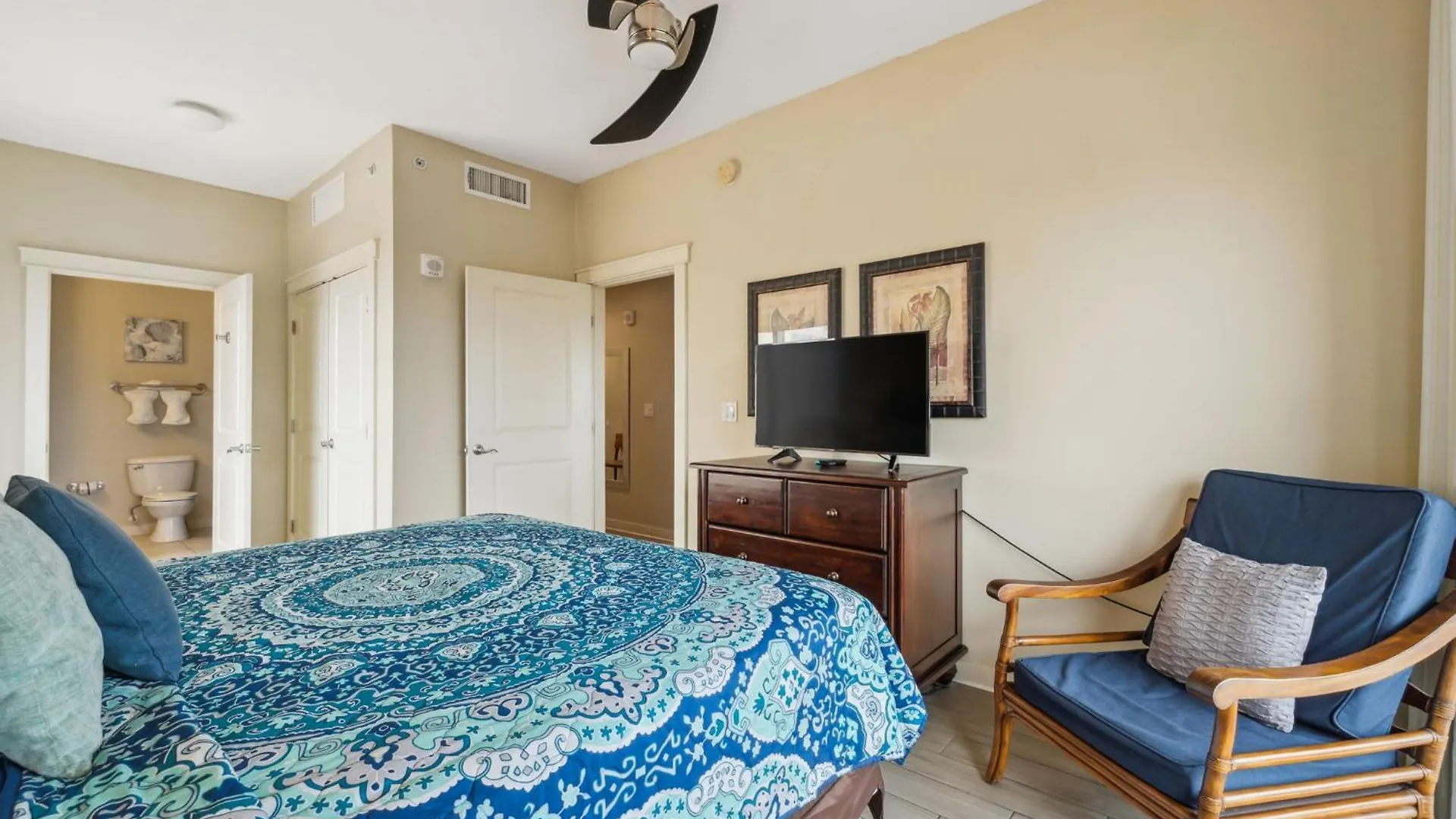 Origin 0427 - One Bedroom - Partial Gulf View By Beach Haven Vacation Rentals Panama City Beach